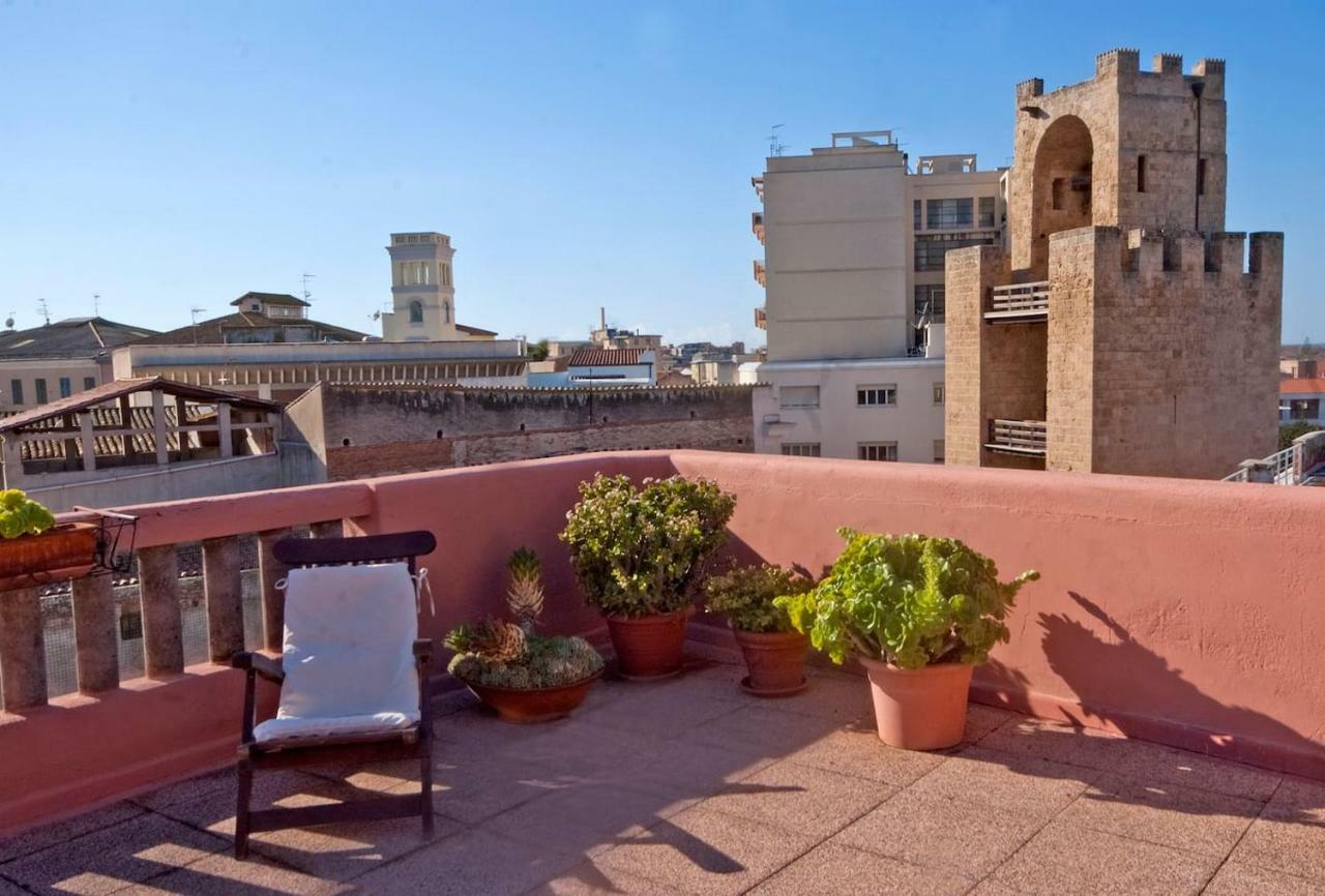 Attico In Centro Con Vista Della Torre - Cozy Penthouse Facing To The Tower Appartement Oristano Buitenkant foto