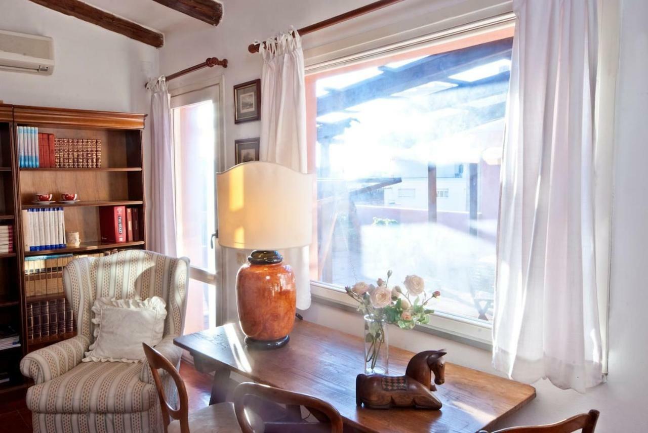 Attico In Centro Con Vista Della Torre - Cozy Penthouse Facing To The Tower Appartement Oristano Buitenkant foto